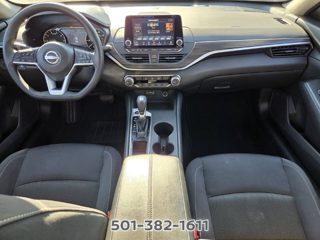 Certified 2025 Nissan Altima 2.5 SV FWD image 13