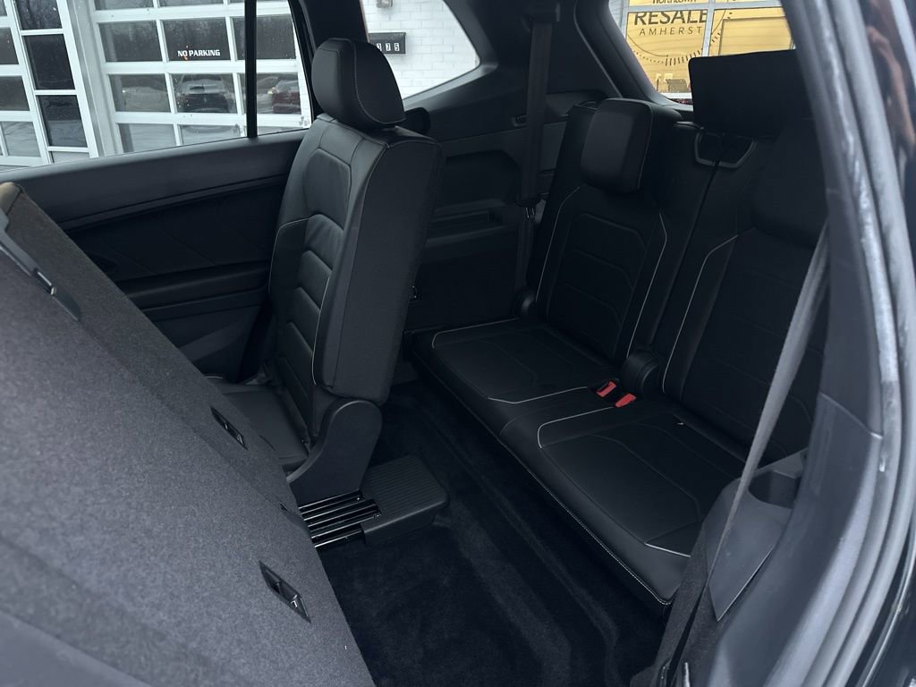 Used 2021 Volkswagen Tiguan SEL Premium R-Line w/ 3rd Row Seat Package image 33