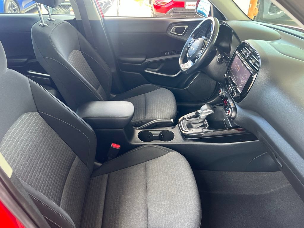 Certified 2022 Kia Soul GT-Line FWD image 21