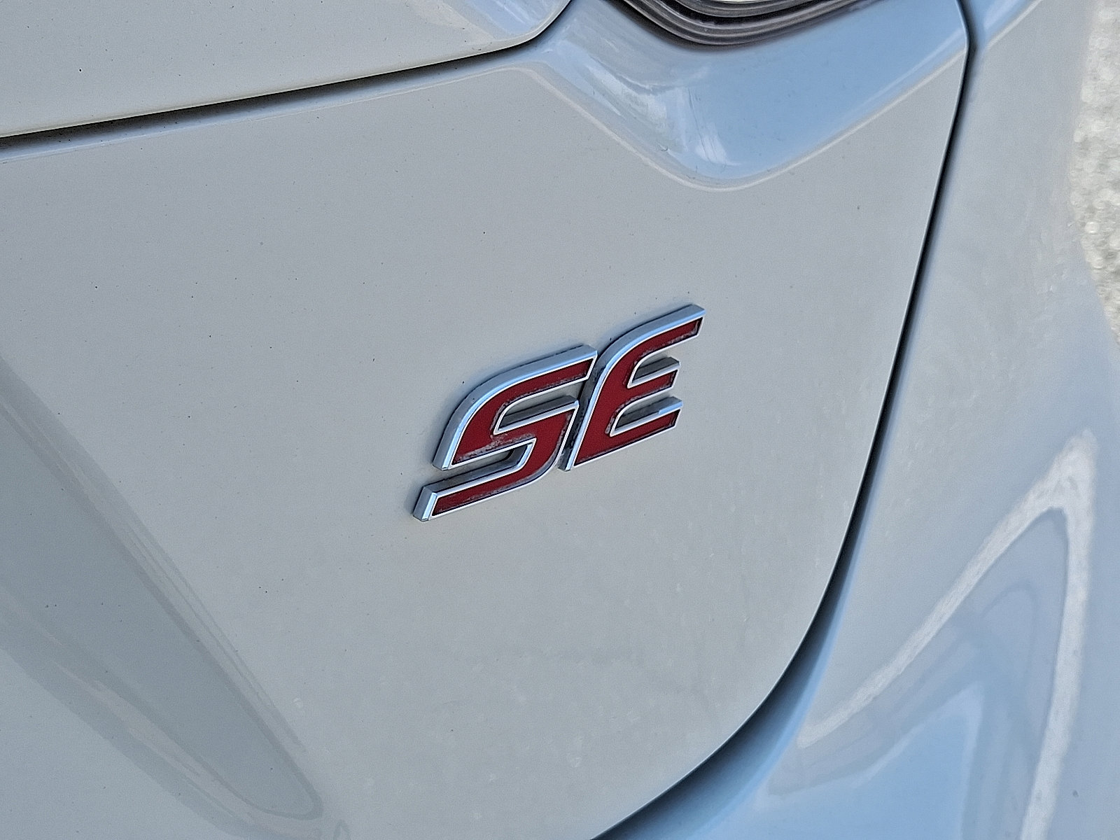 Used 2021 Toyota Corolla SE w/ SE Premium Package FWD image 30