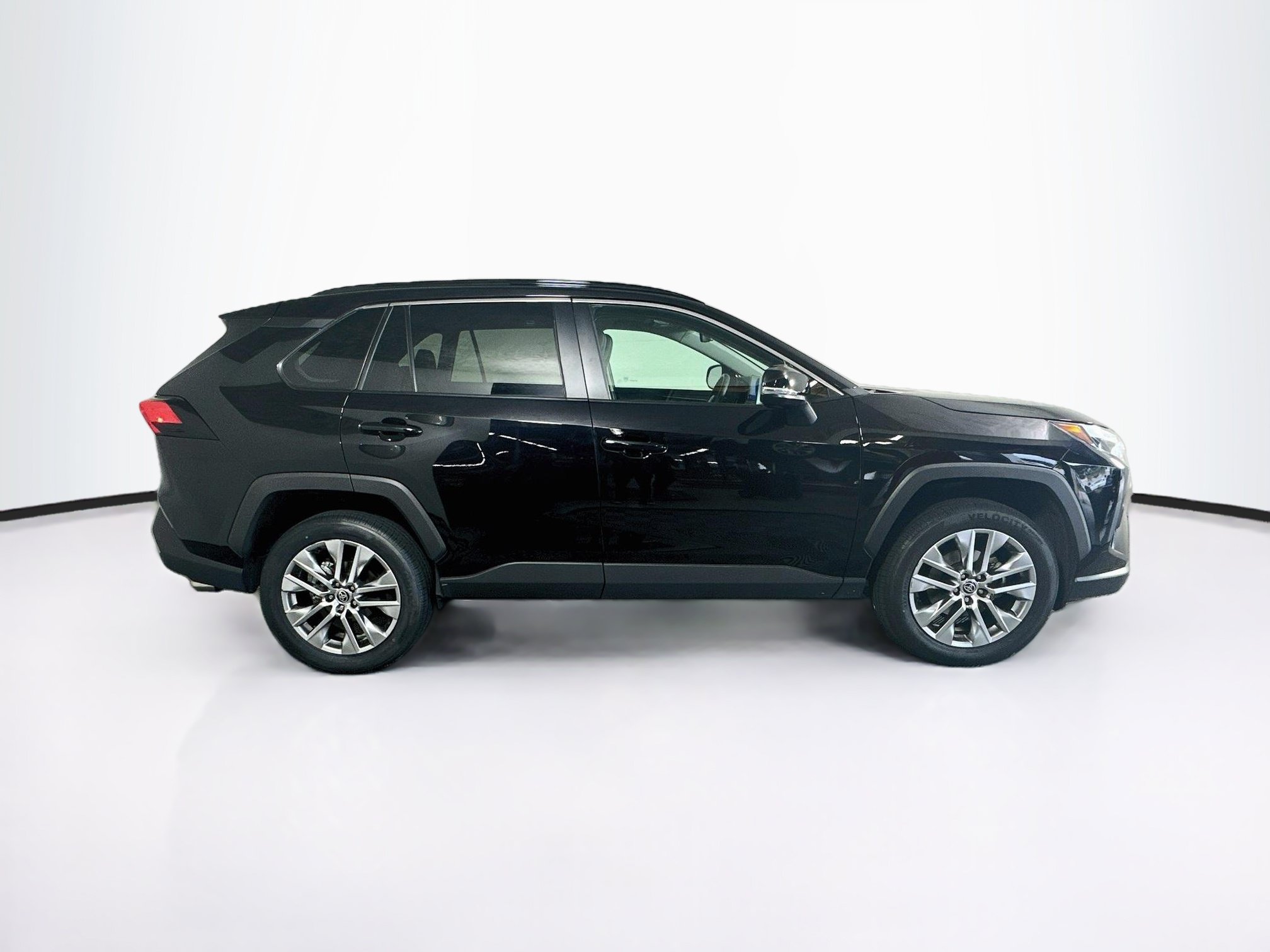 Certified 2023 Toyota RAV4 XLE Premium FWD image 2