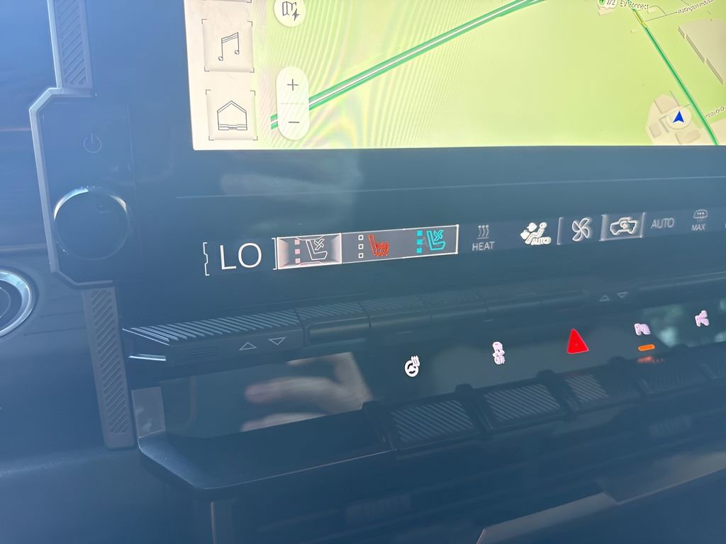 Used 2025 GMC Hummer EV 2X AWD/4WD image 29