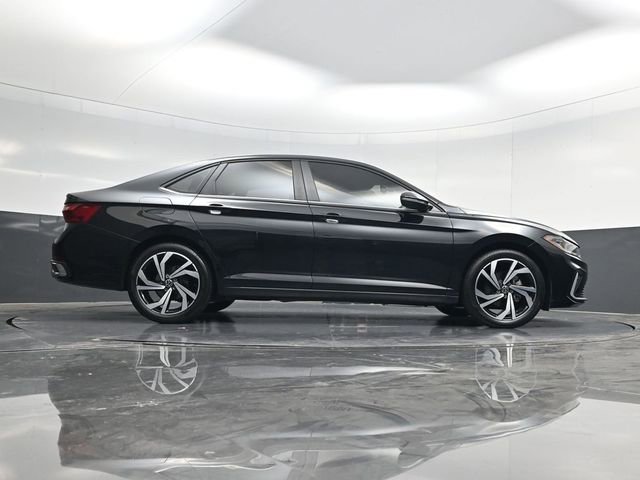 Used 2025 Volkswagen Jetta SEL FWD image 52
