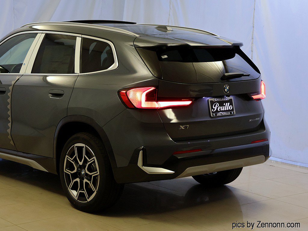 New 2026 BMW X1 xDrive28i w/ Technology Package AWD/4WD image 8