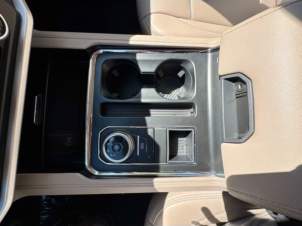 Used 2024 Ford Expedition XLT image 29