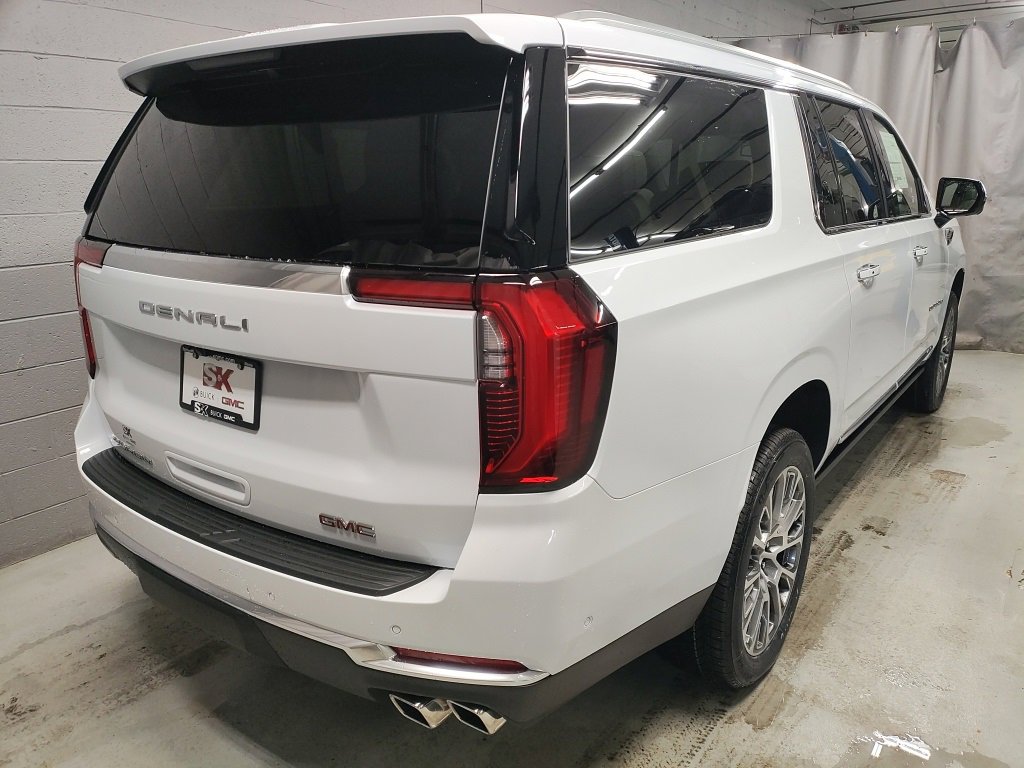 New 2026 GMC Yukon XL Denali w/ Sun & Power Step Package image 2
