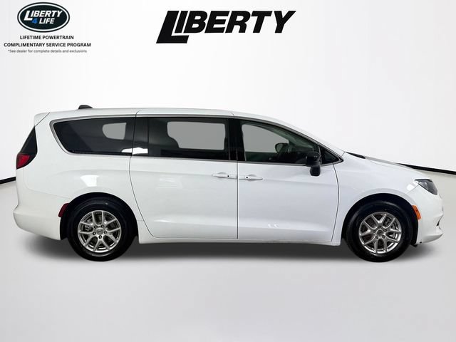 Used 2024 Chrysler Voyager LX FWD video 2