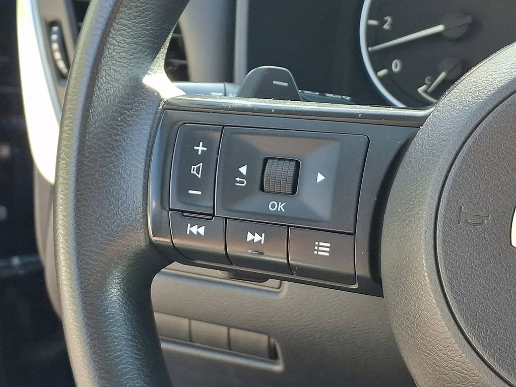 Used 2021 Nissan Rogue S AWD/4WD image 21