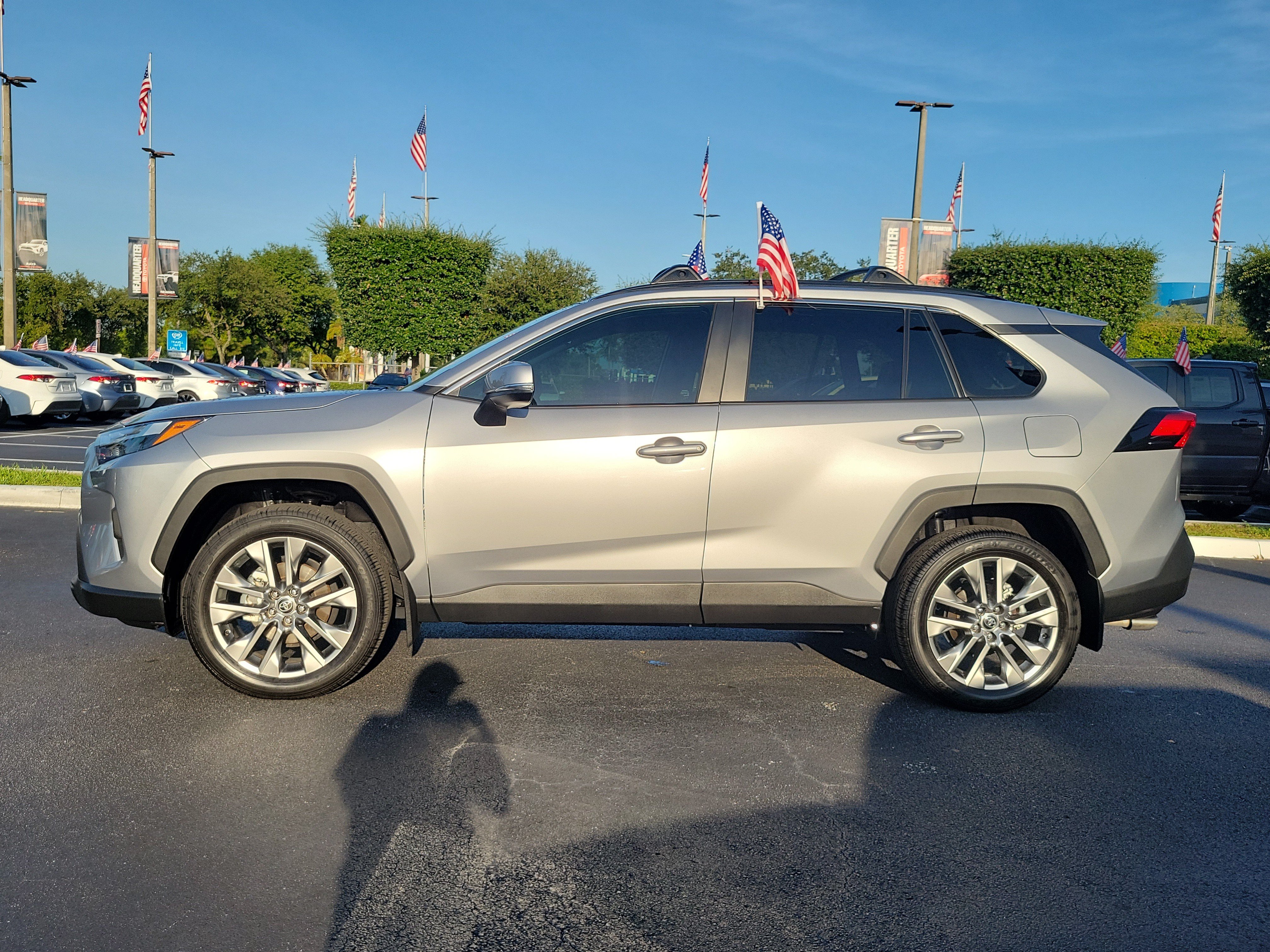 Used 2025 Toyota RAV4 XLE Premium FWD image 7