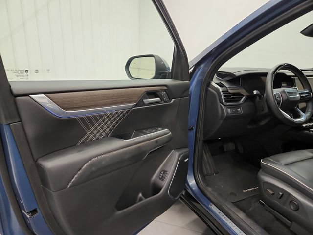 Used 2024 GMC Acadia Denali w/ Super Cruise Package FWD image 21