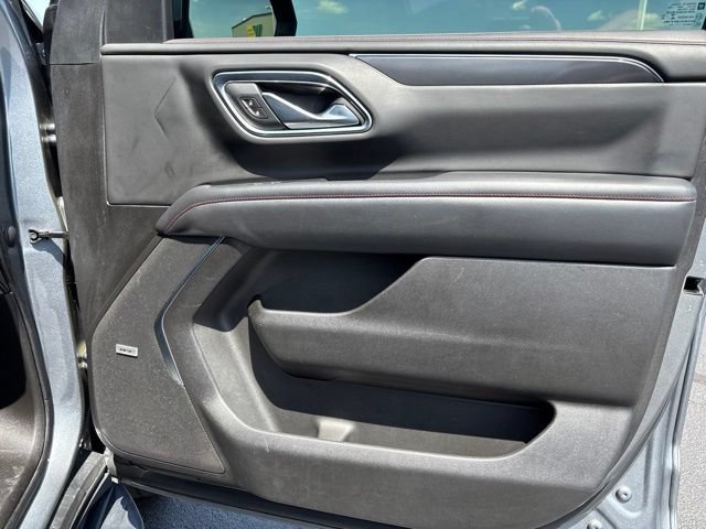 Used 2021 Chevrolet Tahoe RST w/ Luxury Package RWD image 12