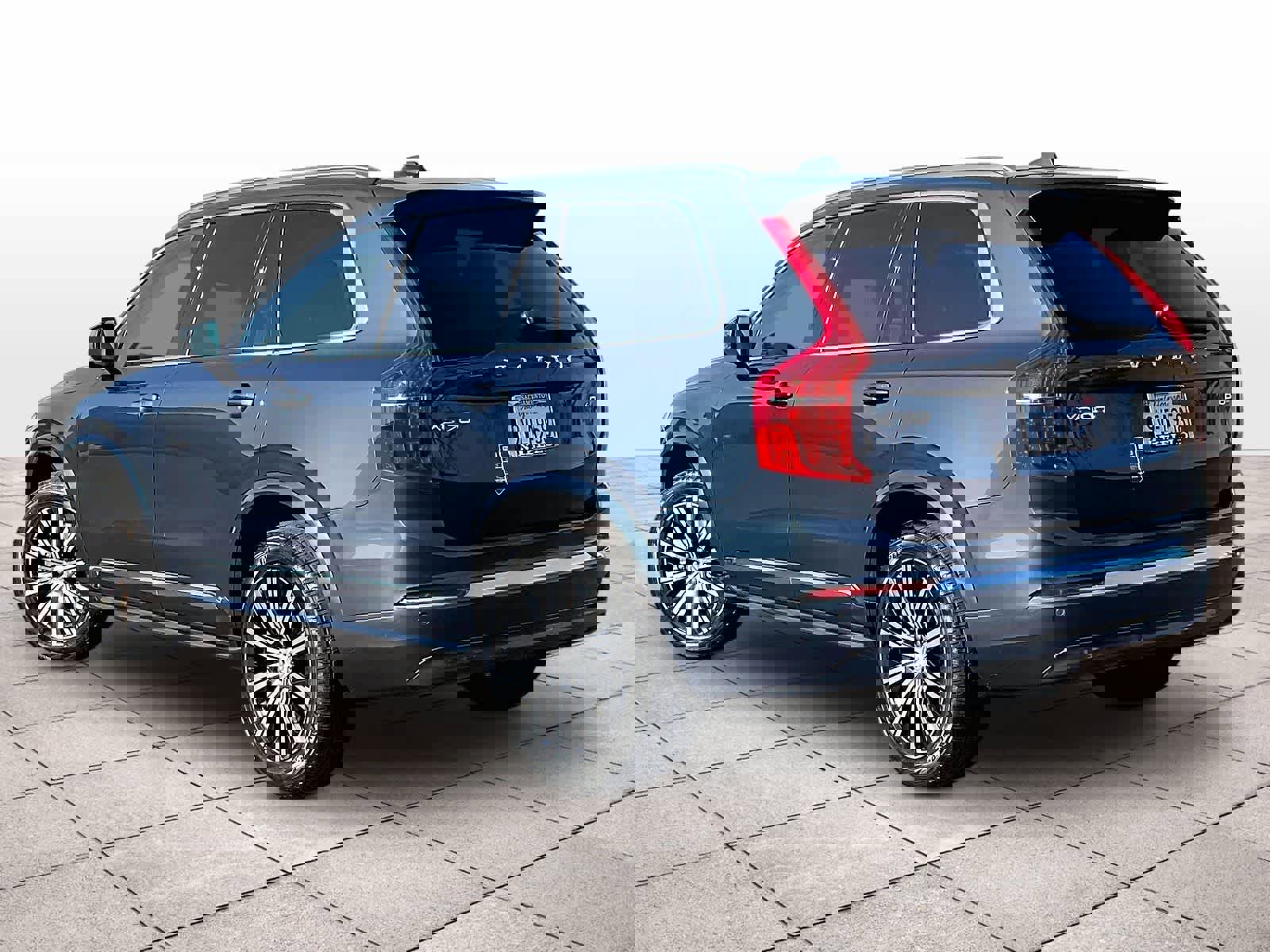 Used 2025 Volvo XC90 B6 Core w/ Climate Package image 15