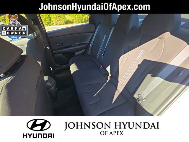 Used 2025 Hyundai Elantra Sport image 24