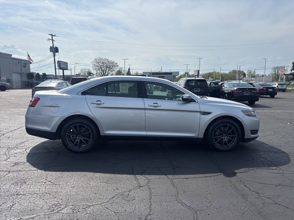 Used 2015 Ford Taurus SEL AWD/4WD image 5