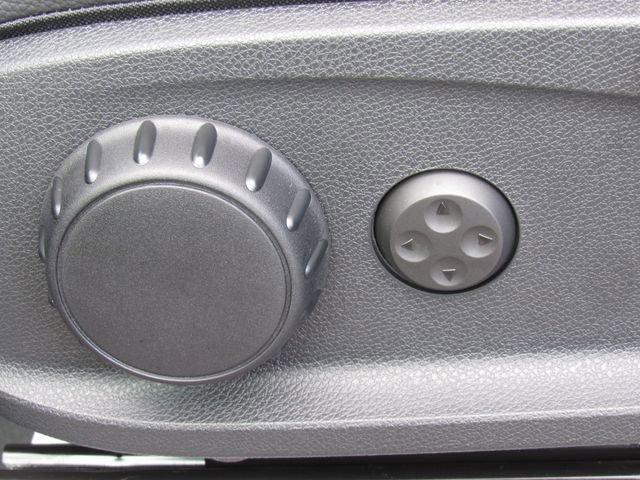 Used 2025 Mercedes-Benz Sprinter 2500 image 12