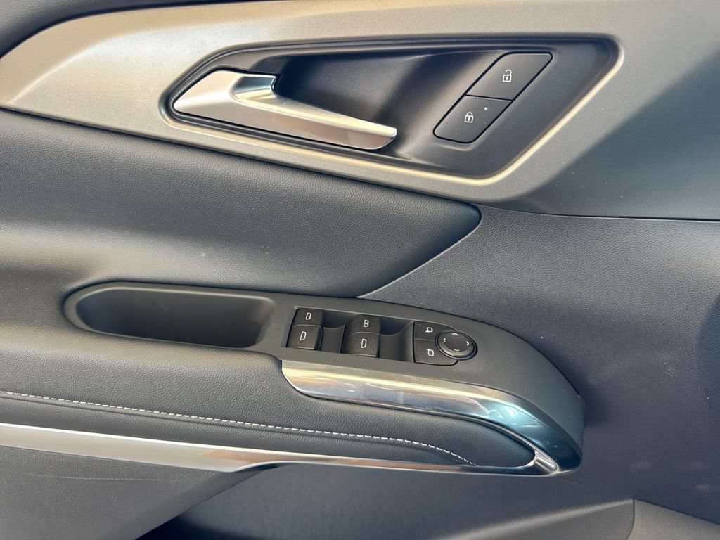 New 2026 Chevrolet Traverse LT FWD image 10