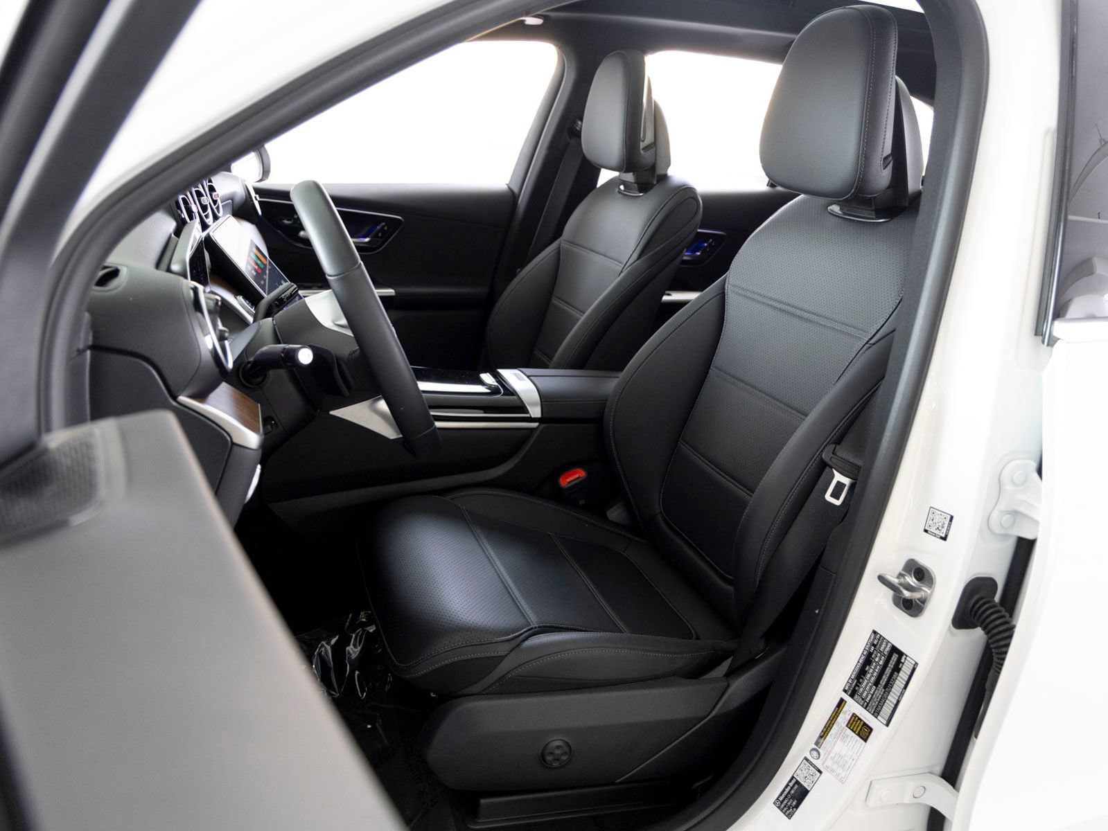 Certified 2026 Mercedes-Benz GLC 300 image 10