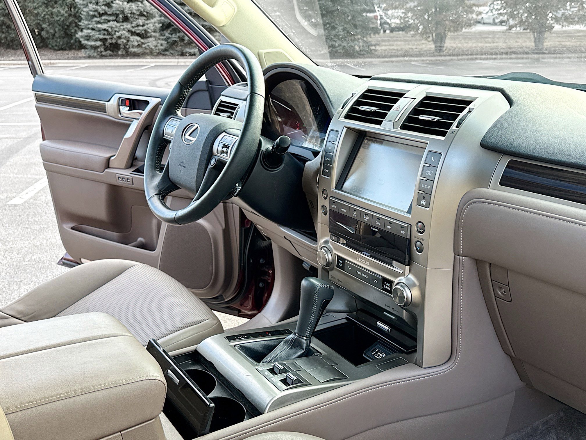 Used 2016 Lexus GX 460 image 5