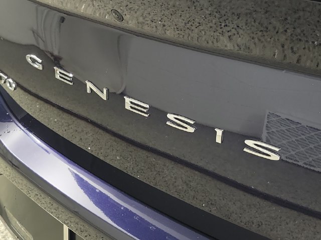 Used 2023 Genesis G70 2.0T RWD image 5