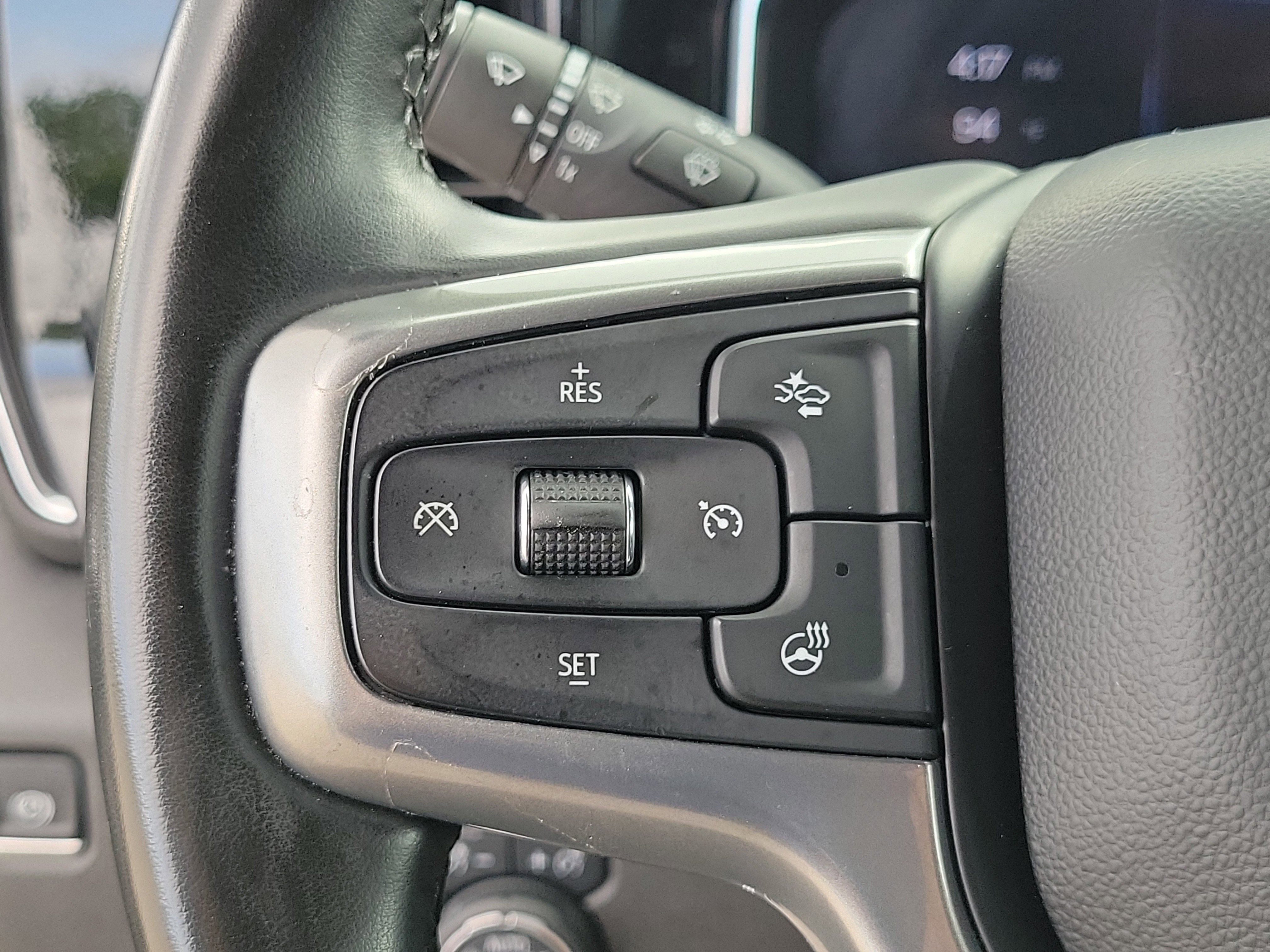 Used 2025 Chevrolet Silverado 2500 LT w/ Safety Package image 25