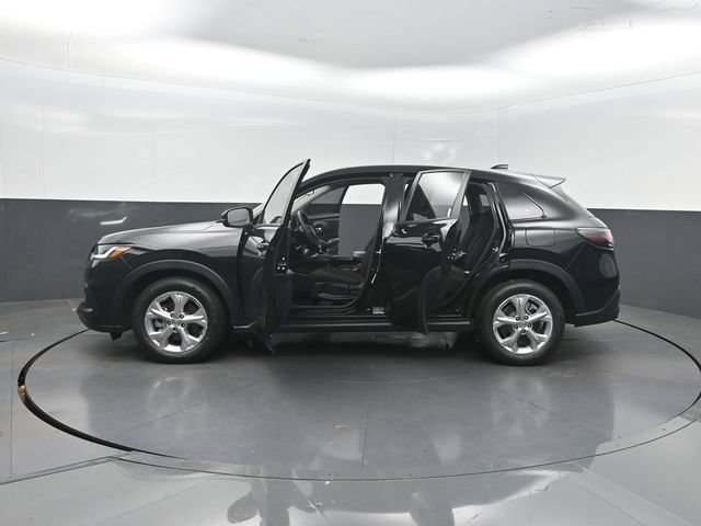 Used 2025 Honda HR-V LX image 38