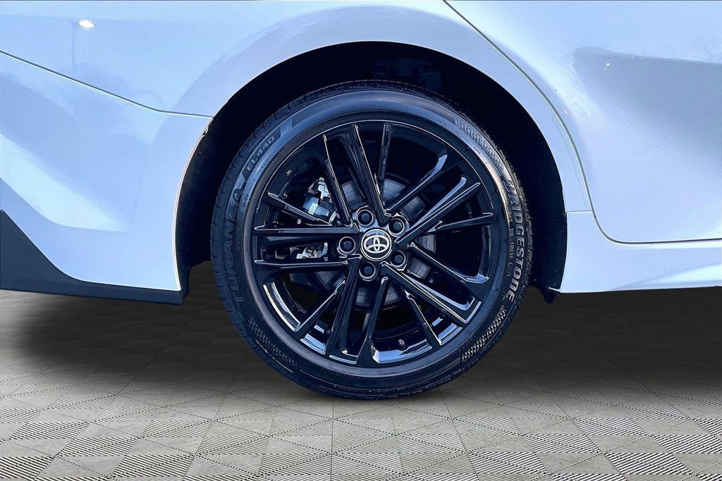 Used 2025 Toyota Camry SE image 23