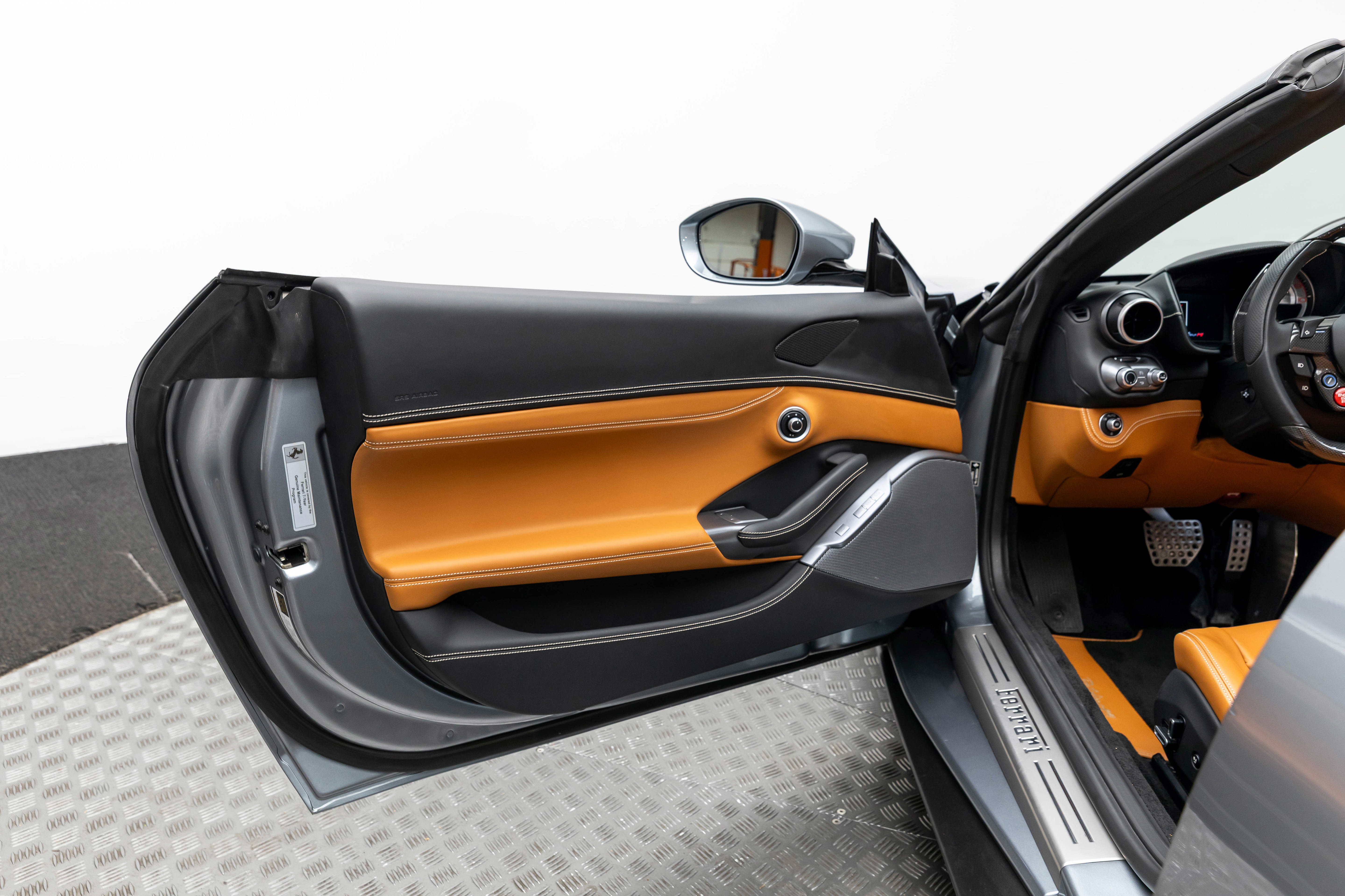 Certified 2022 Ferrari Portofino M image 12