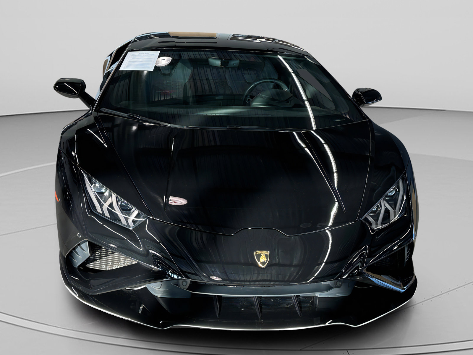 Used 2021 Lamborghini Huracan EVO image 2