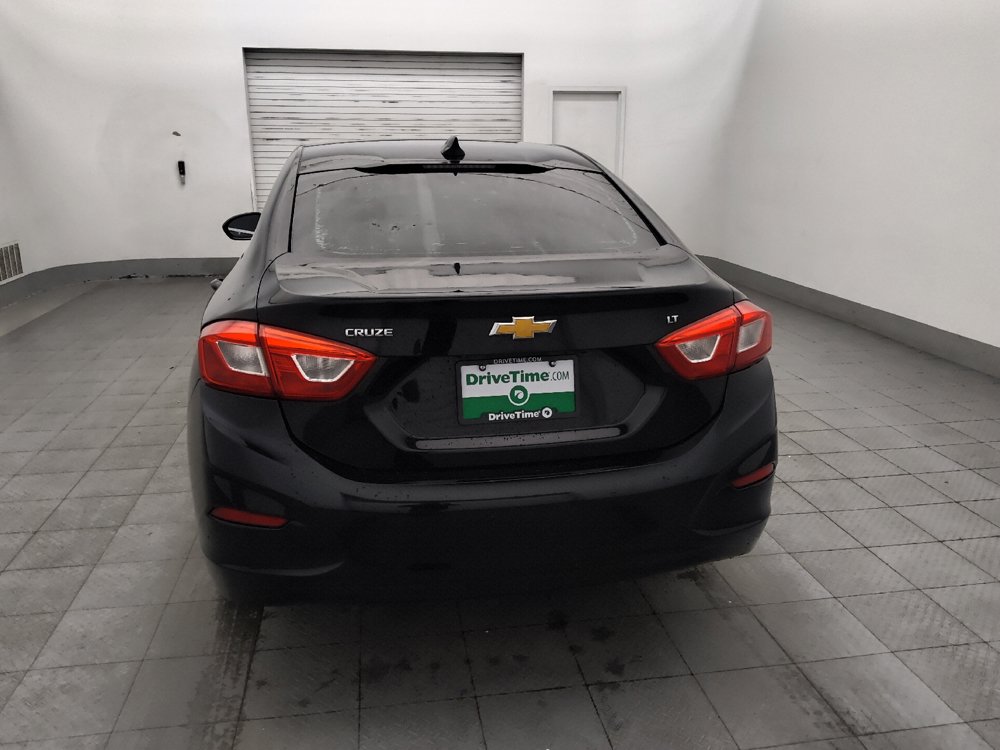 Used 2017 Chevrolet Cruze LT w/ Sun And Sound Package FWD image 6