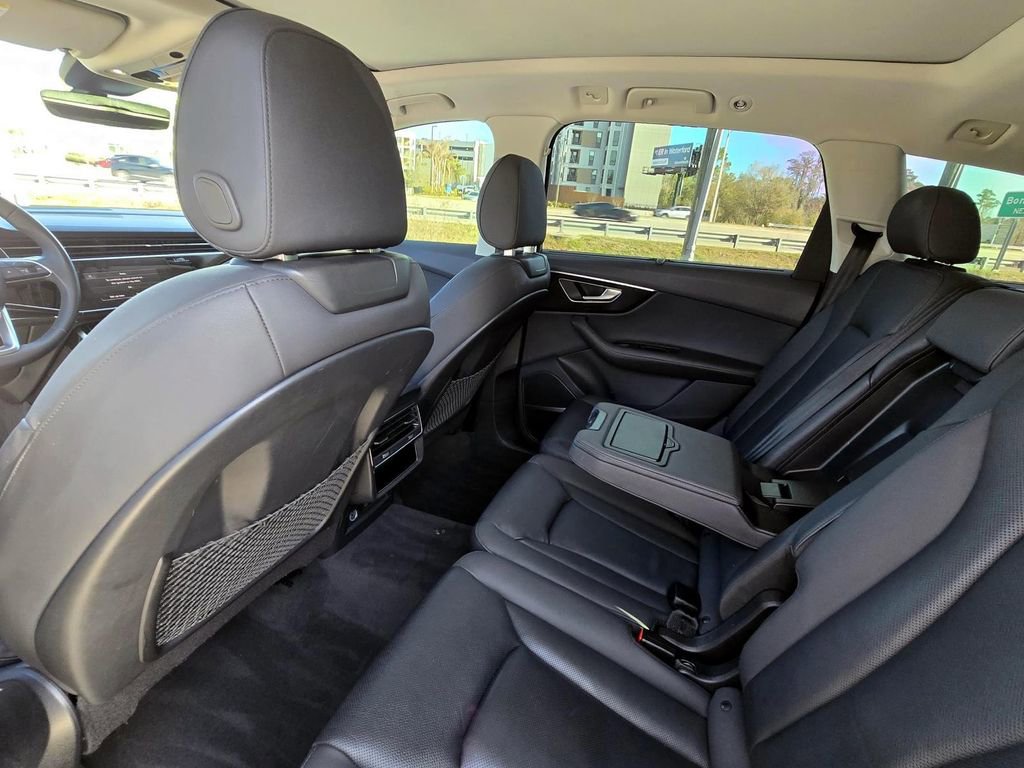 Used 2023 Audi Q7 3.0T Prestige image 28