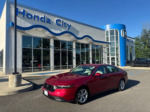 Used 2023 Honda Accord LX image 2
