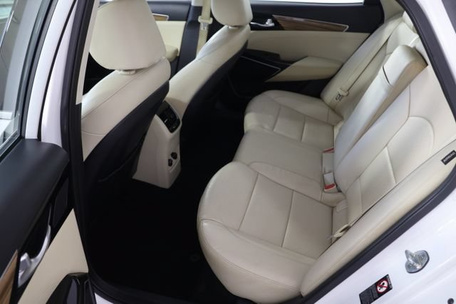 Used 2019 Kia Cadenza Technology FWD image 21