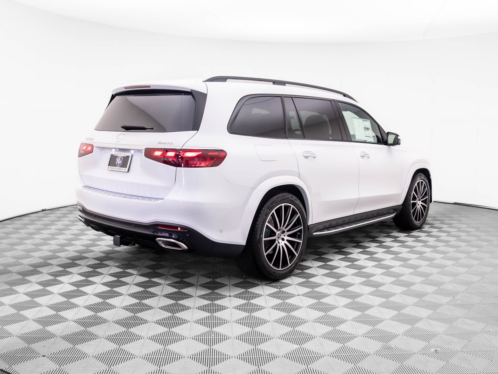 New 2026 Mercedes-Benz GLS 580 4MATIC image 5