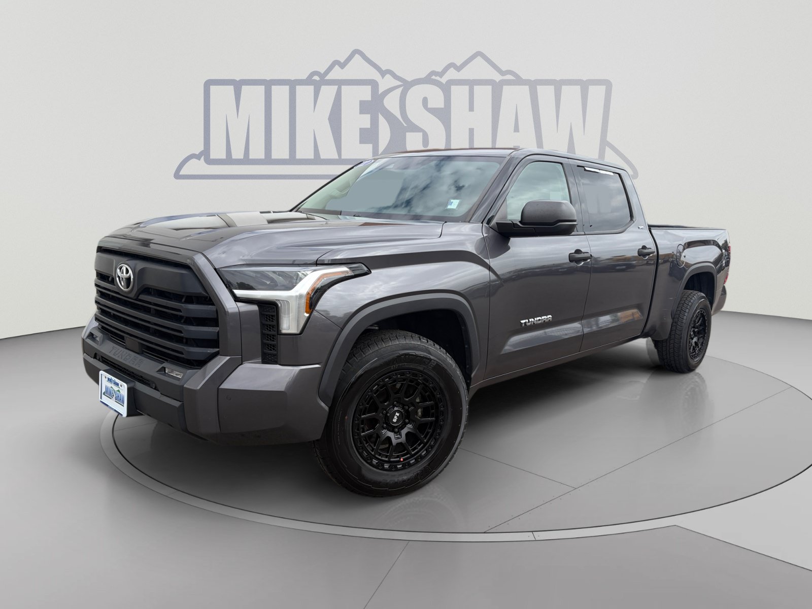 Used 2022 Toyota Tundra SR5 AWD/4WD image 1