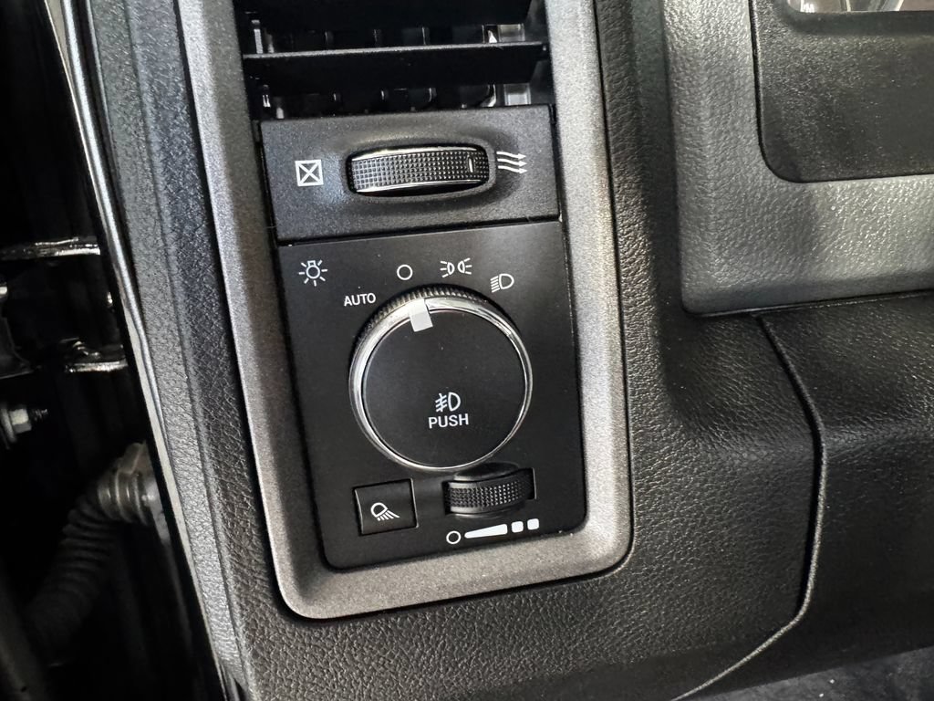 Used 2019 RAM 1500 Express w/ Wheel & Sound Group AWD/4WD image 10