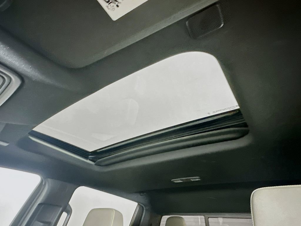 Used 2024 Chevrolet Silverado 2500 ZR2 w/ Technology Package image 21