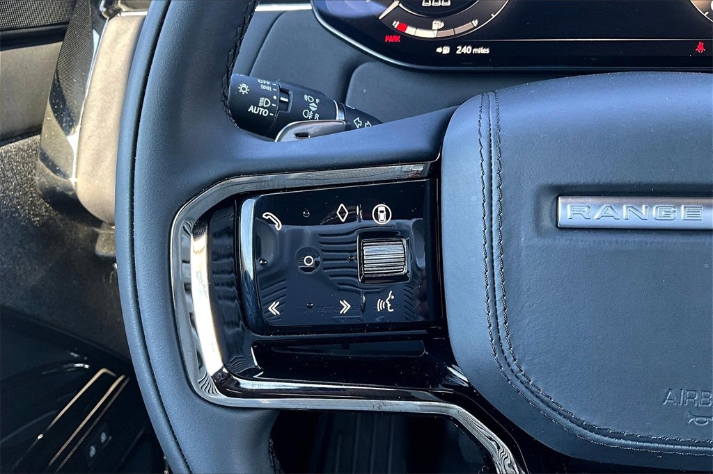 Certified 2025 Land Rover Range Rover Sport SE image 20