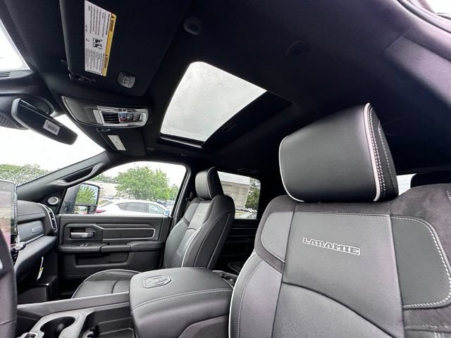 New 2026 RAM 3500 Laramie AWD/4WD image 24