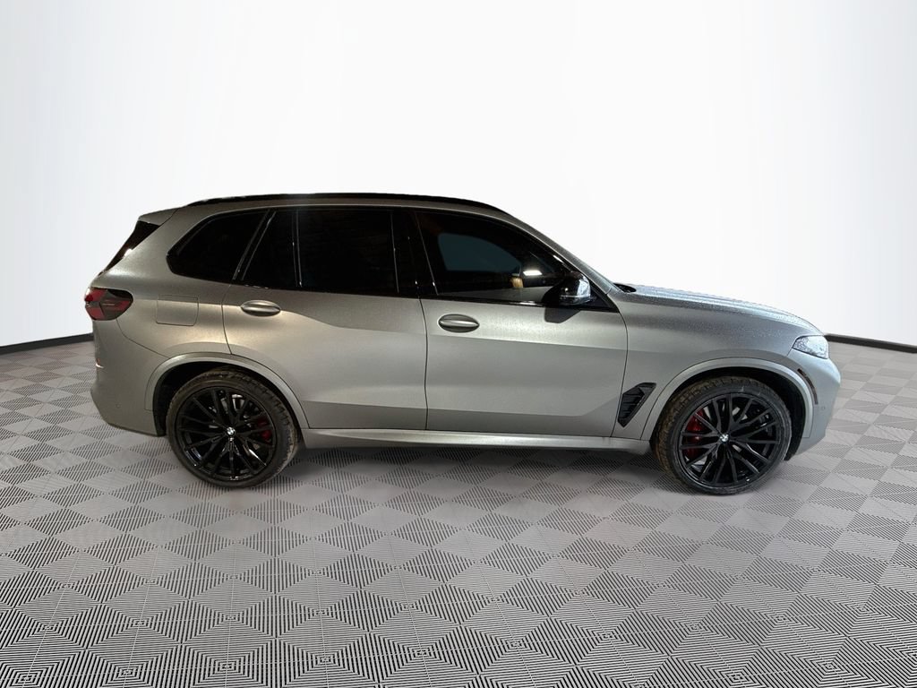 Used 2025 BMW X5 M60i AWD/4WD image 5