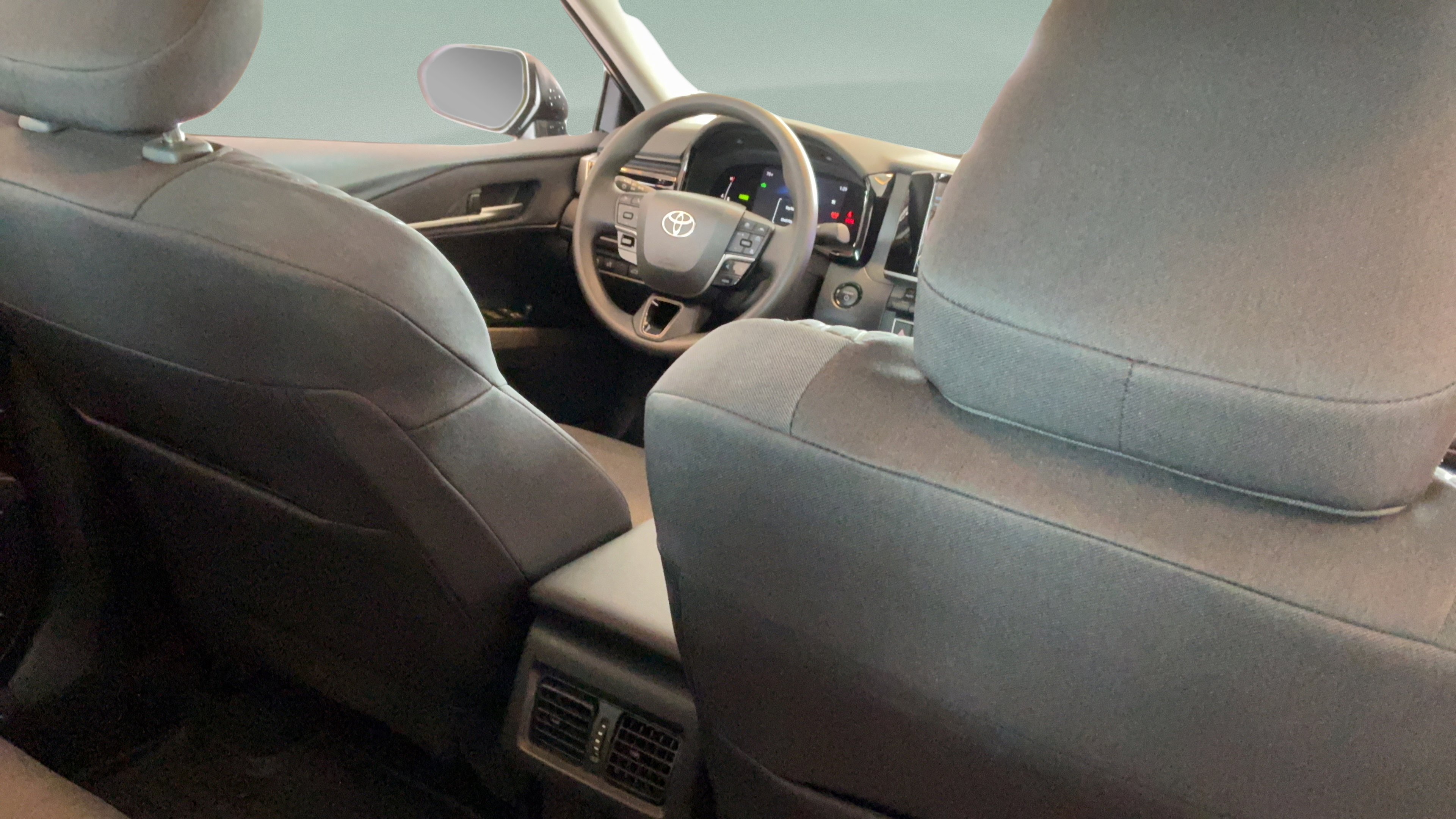 Certified 2025 Toyota Camry LE w/ Convenience Package FWD image 31