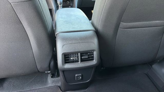 Used 2024 Chevrolet Equinox LT FWD image 20