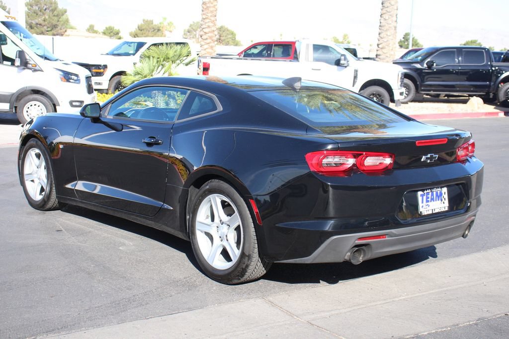 Used 2019 Chevrolet Camaro LT RWD image 5