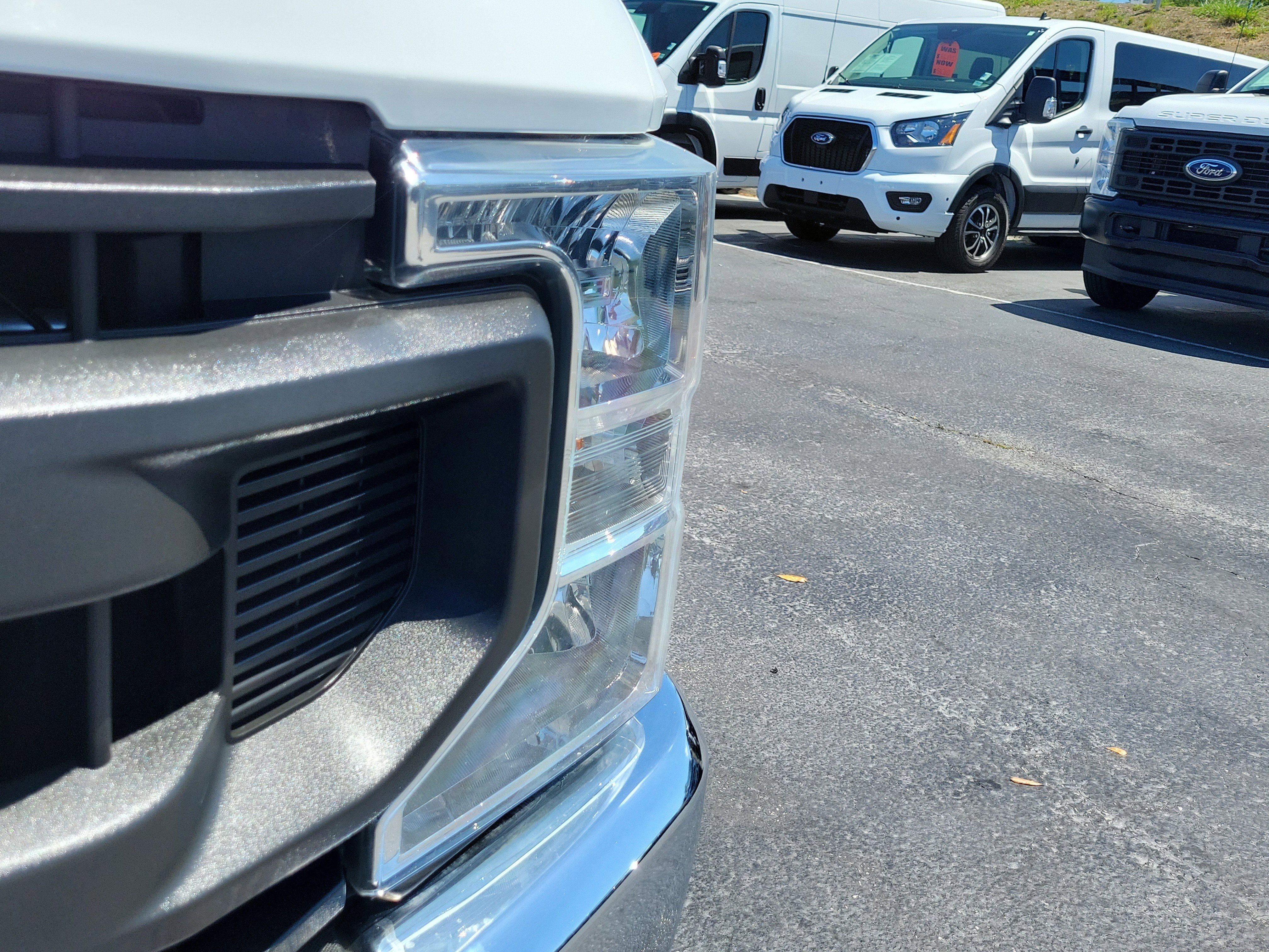 Certified 2022 Ford F250 XL w/ Power Equipment Group RWD image 3