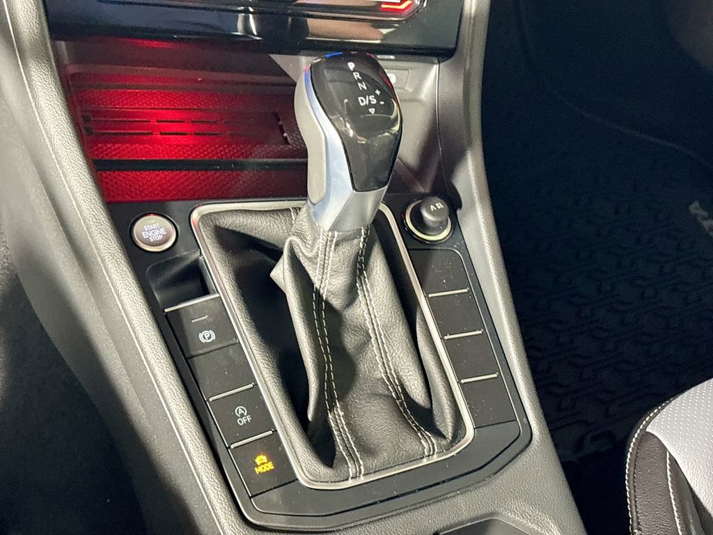 New 2025 Volkswagen Jetta SEL image 18