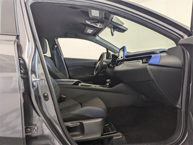 Used 2020 Toyota C-HR image 17