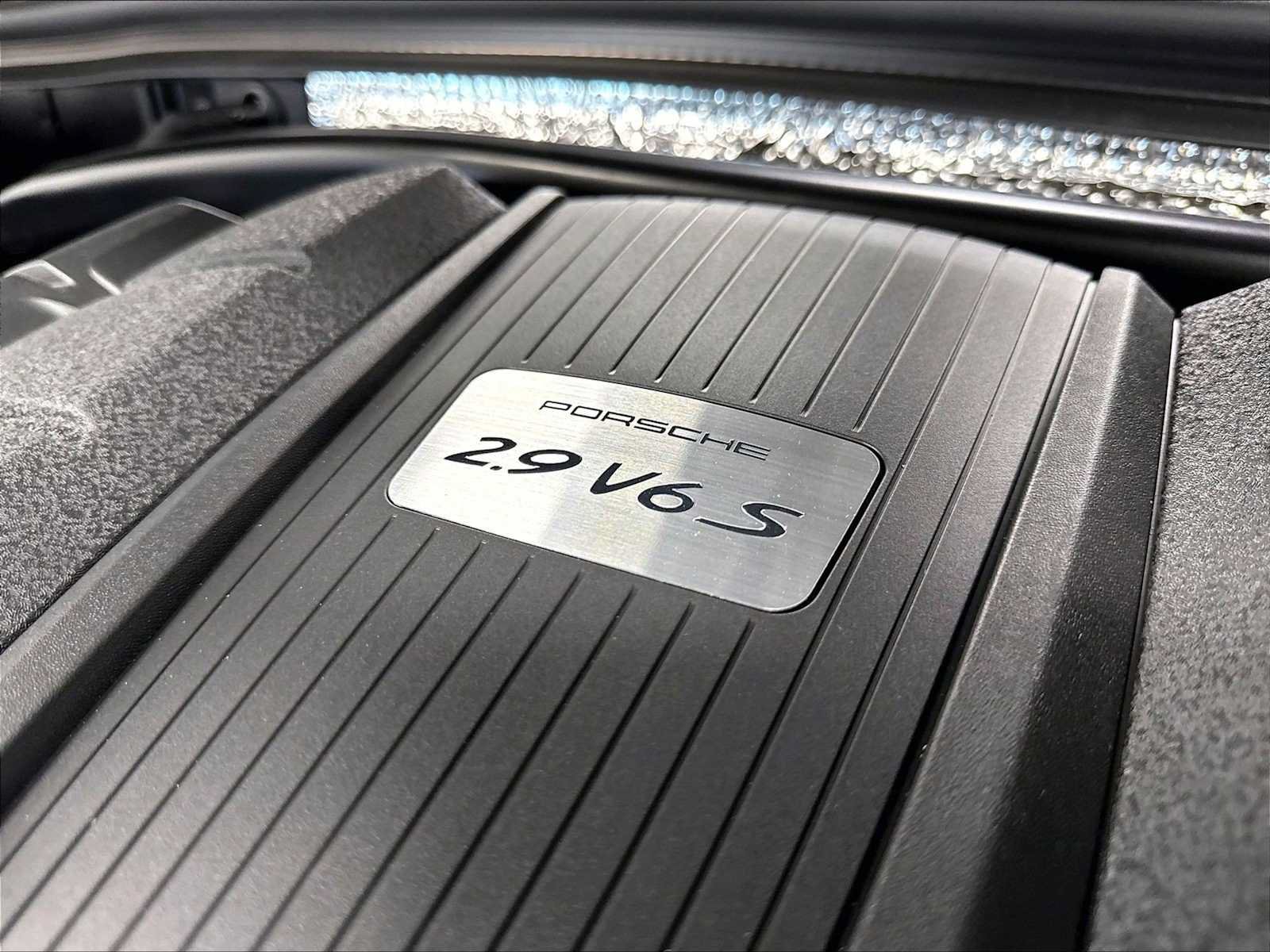 New 2026 Porsche Macan S AWD/4WD image 36