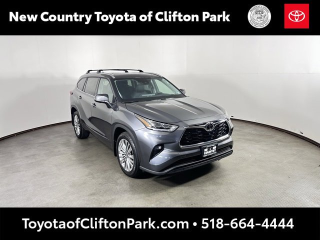 Used 2023 Toyota Highlander Platinum