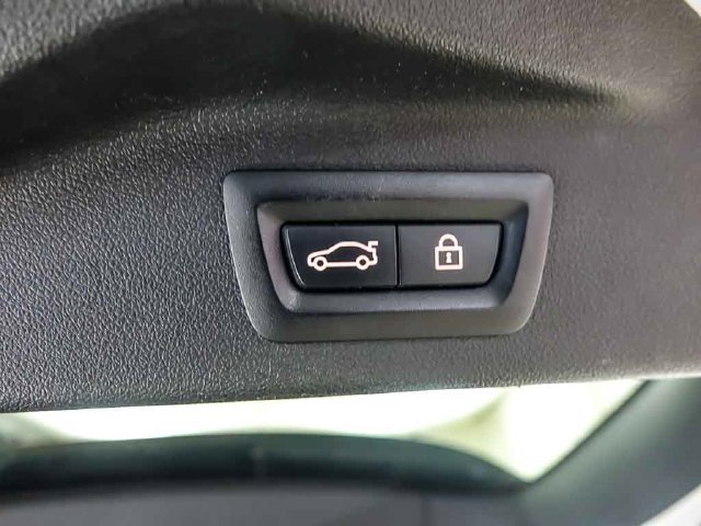 Used 2020 BMW X7 M50i AWD/4WD image 28
