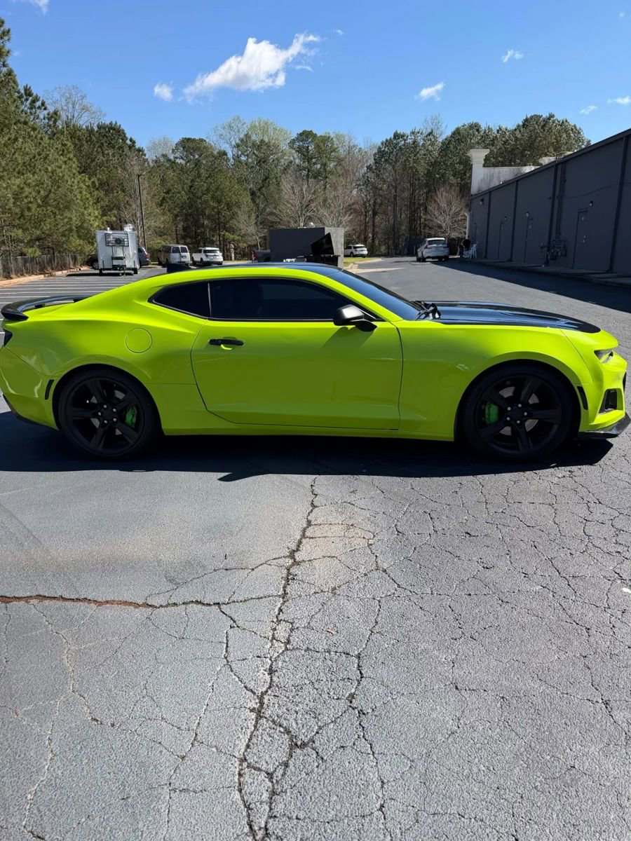 Used 2016 Chevrolet Camaro SS image 3