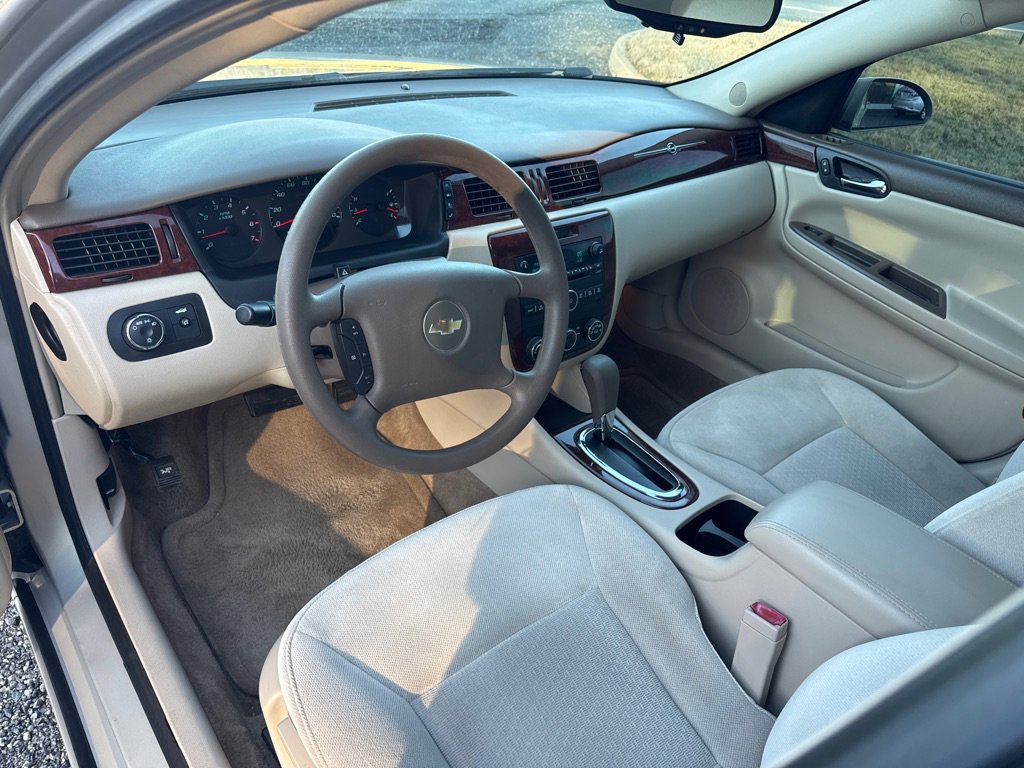 Used 2008 Chevrolet Impala LS image 27